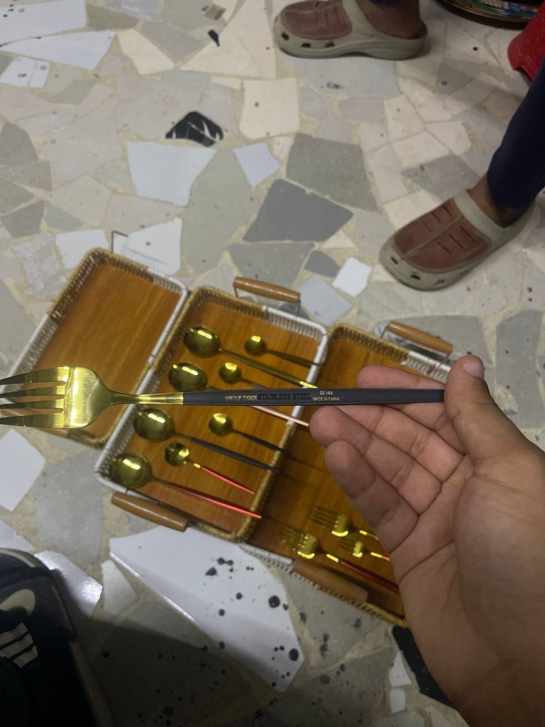 طقم 6 معالق ذهبي فاخر 4